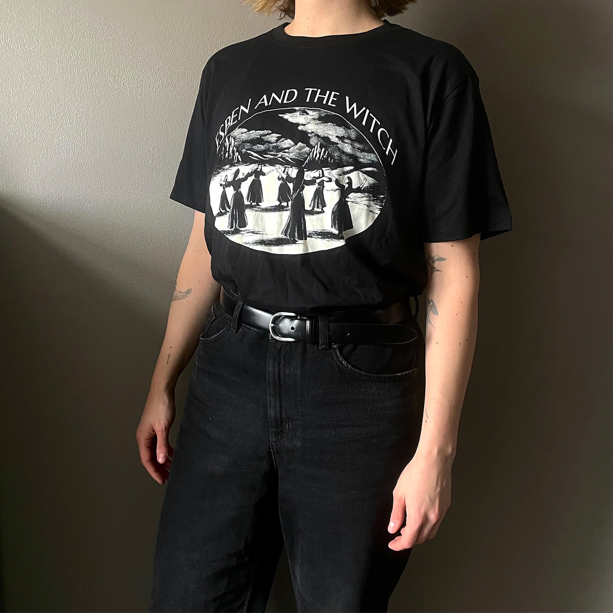"Coven" T-Shirt - Esben And The Witch - Haus Nostromo