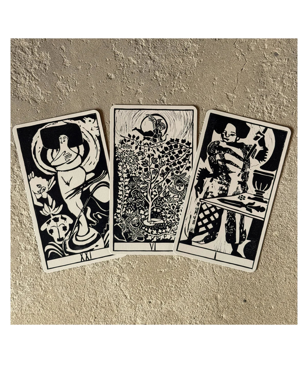 Lux Tarot Deck and Book of Sonnets - Uusi - Haus Nostromo